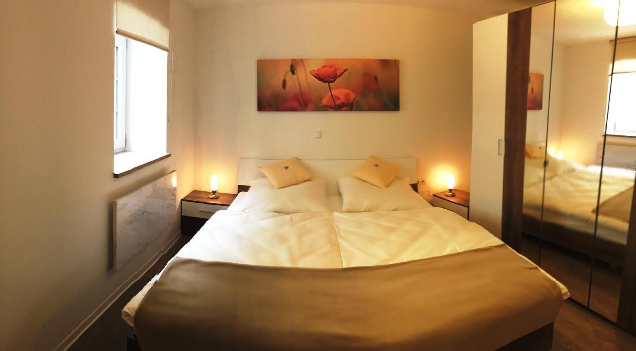 Haus Am Eck - Gaestehaus Und Appartements التوتينغ المظهر الخارجي الصورة